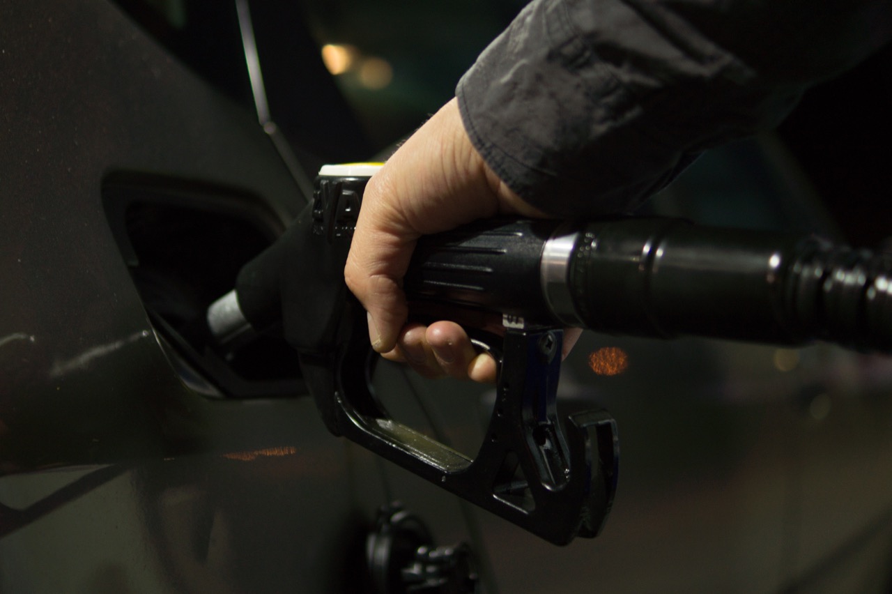gas detail madrid detailing artesanal echar gasolina gasolinera1