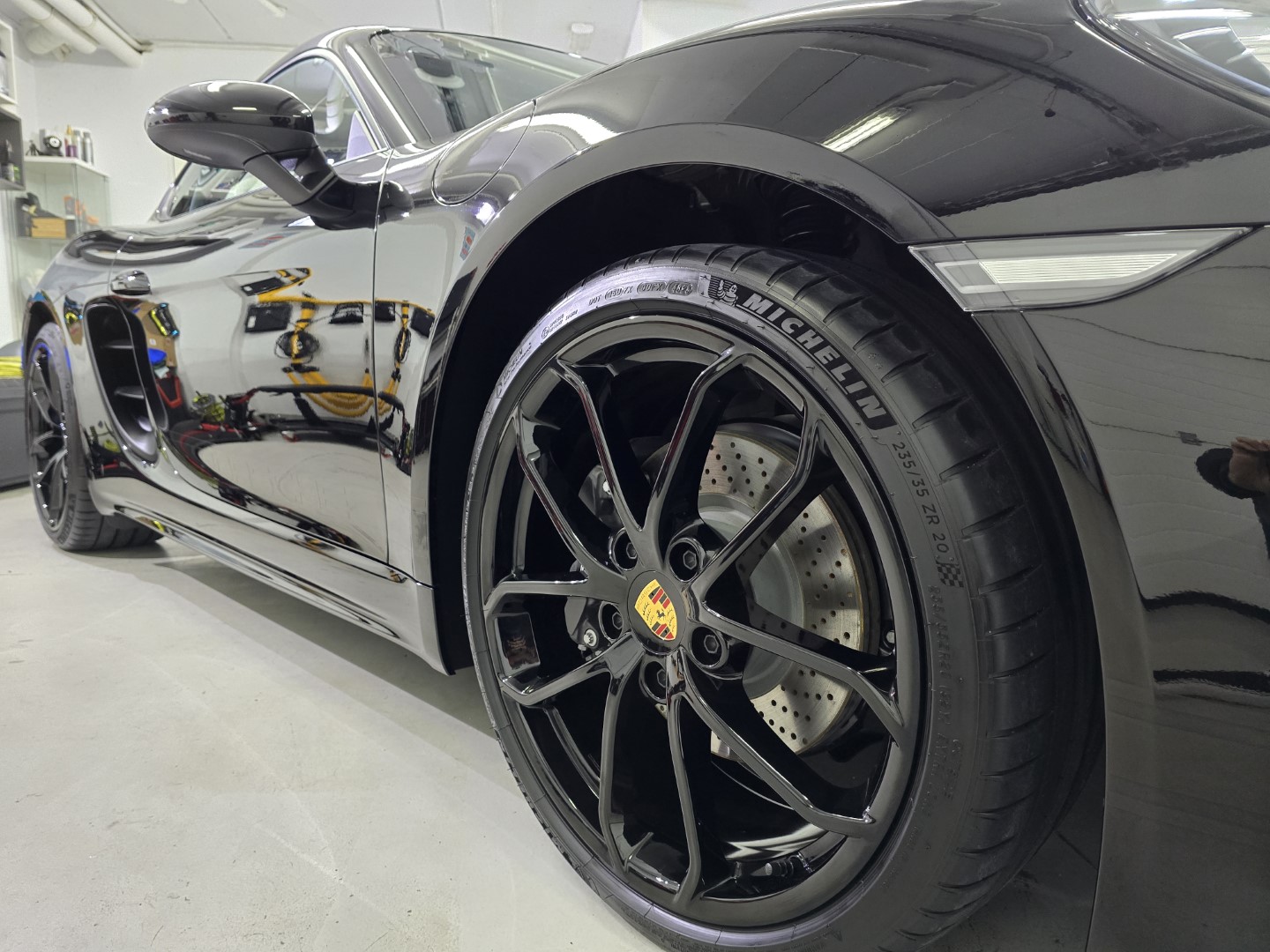 ¿Cuándo es el Mejor Momento para Aplicar un Tratamiento de Coating Cerámico a tu Coche o Moto?