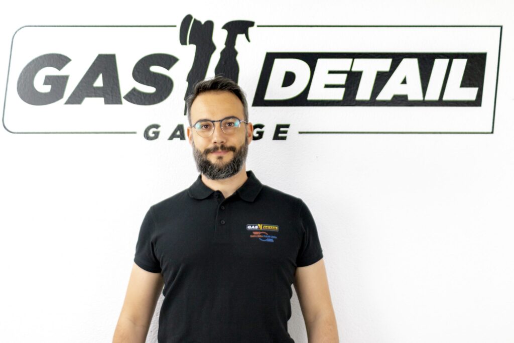 Carlos, detailer artesanal y fundador de Gas Details