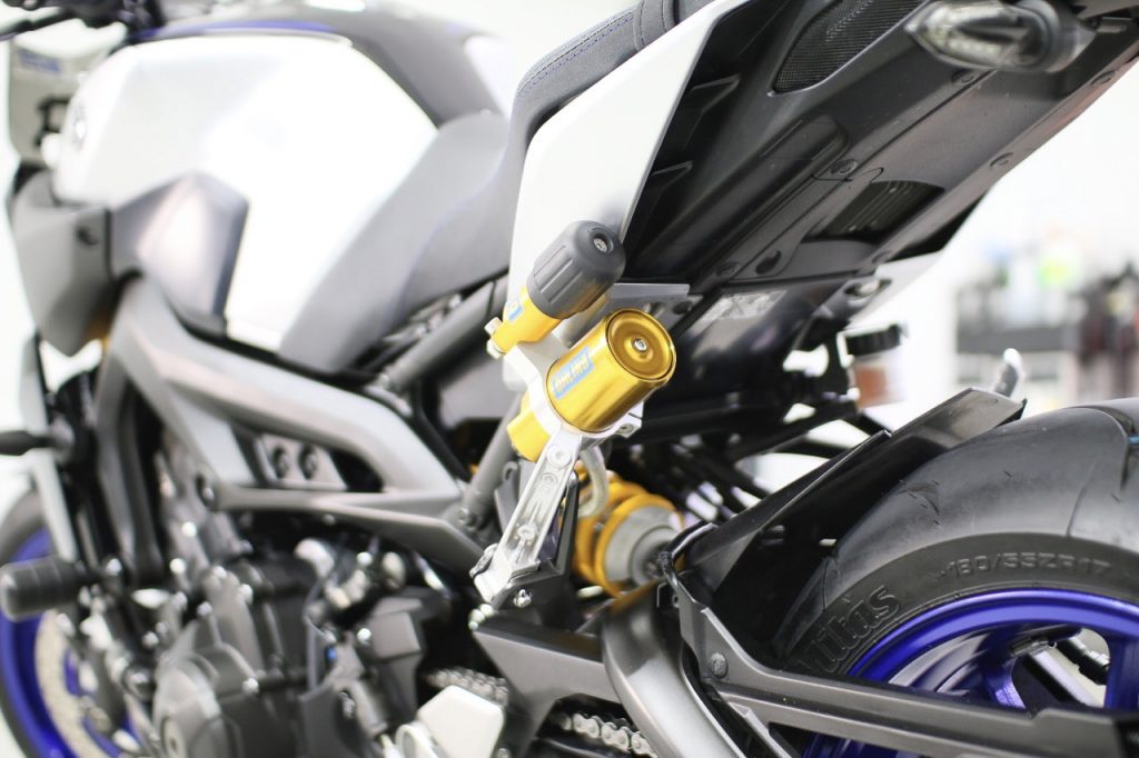 Suspensión trasera de motocicleta.